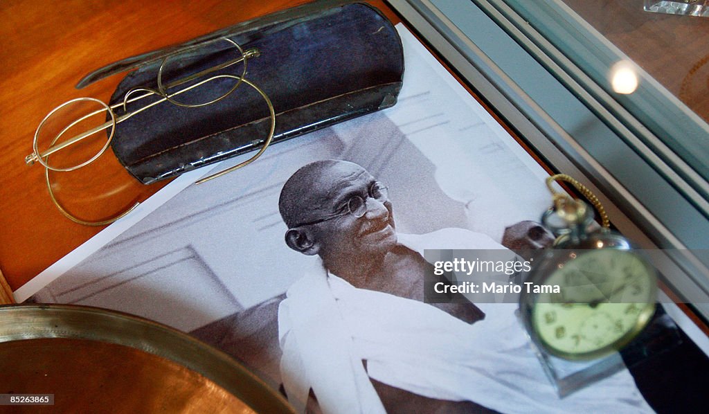 Auction Of Gandhi's Personal Effects Goes On Despite Indian Gov't Protests