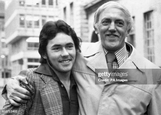 Stennett Rey 20 Stan Stennett Stock Photos, High-Res Pictures, and Images - Getty Images