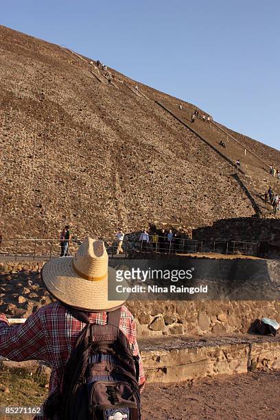 Tourist prepares to embark on the steep climb up the Pyramid of the Sun on February 07, 2009 in Teotihuacan, Mexico. The ancient pre-hispanic site of...