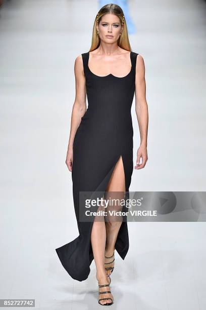 Doutzen Kroes walks the runway at the Versace Ready to Wear Spring/Summer 2018 fashion show during Milan Fashion Week Spring/Summer 2018 on September...
