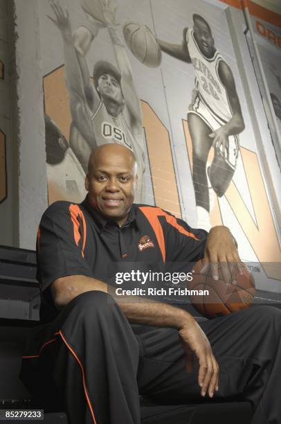 Portrait of Oregon State head coach Craig Robinson at Gill Coliseum. Robinson is the brother-in-law of President-elect Barack Obama. Corvalis, OR...