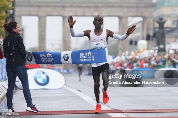 Eliud Kipchoge of Kenya celebrates winning the BMW Berlin Marathon 2017 on September 24, 2017 in Berlin, Germany.