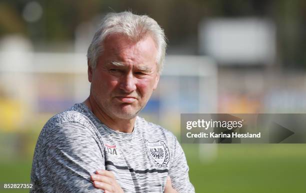 Headcoach Benno Moehlmann of Muenster during the 3.Liga match between FC Carl Zeiss Jena and SC Preussen Muenster at Ernst-Abbe Sportfeld on...