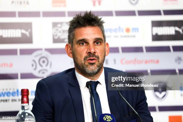 Head coach Jocelyn Gourvennec of Bordeaux during the Ligue 1 match between FC Girondins de Bordeaux and EA Guingamp at Stade Matmut Atlantique on...