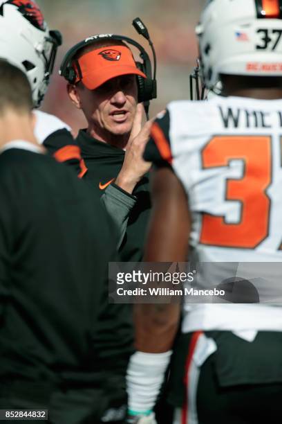 Head coach Gary Andersen of the Oregon State Beavers huddles with his players during the game against the Washington State Cougars at Martin Stadium...