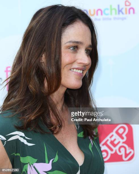 Actress Robin Tunney attends the 6th Annual Celebrity Red CARpet Safety Awareness event at Sony Studios Commissary on September 23, 2017 in Culver...