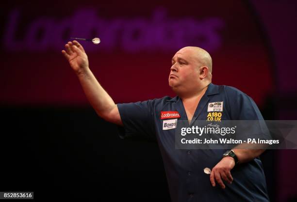 Andy Smith during day eleven of The Ladbrokes World Darts Championship at Alexandra Palace, London.