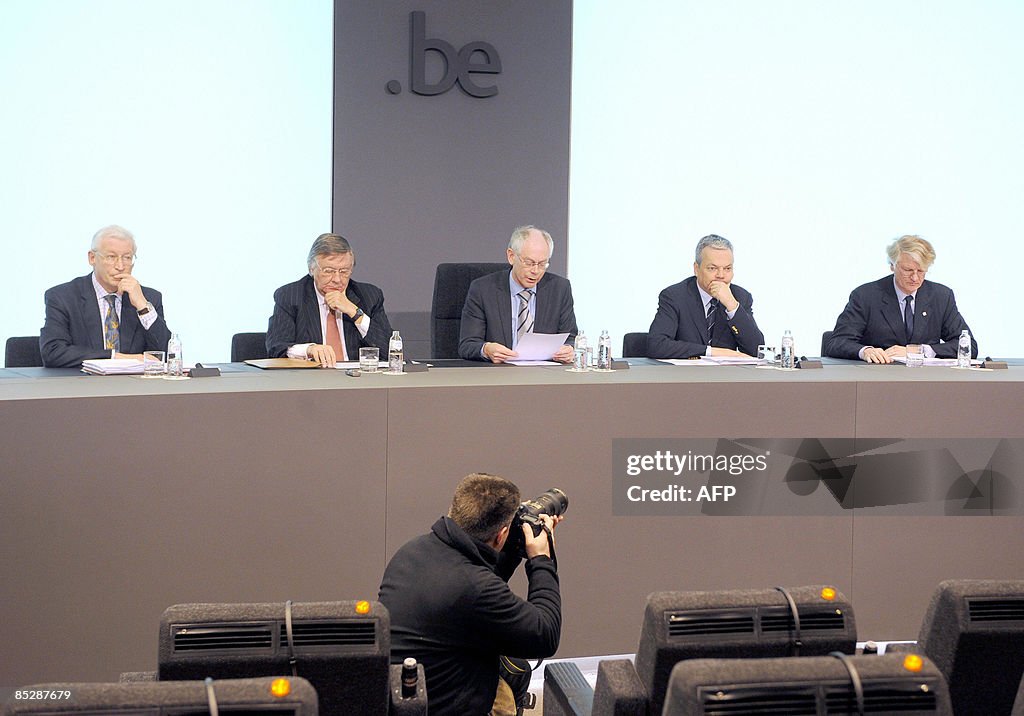 (L-R) Fortis Holding CEO Karel De Boeck,