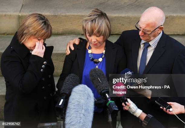 Julie Reece 1,675 Debbie Read Photos & High Res Pictures - Getty Images