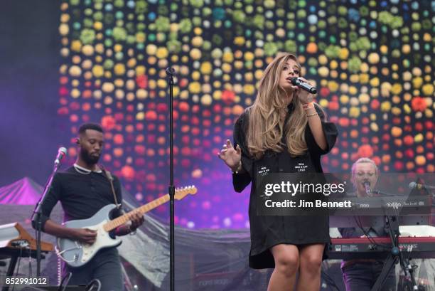 Alina Baraz performs live on stage at CenturyLink Field on September 23, 2017 in Seattle, Washington.