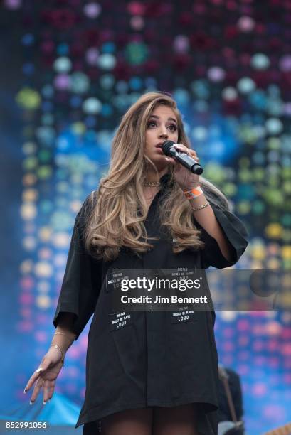 Alina Baraz performs live on stage at CenturyLink Field on September 23, 2017 in Seattle, Washington.