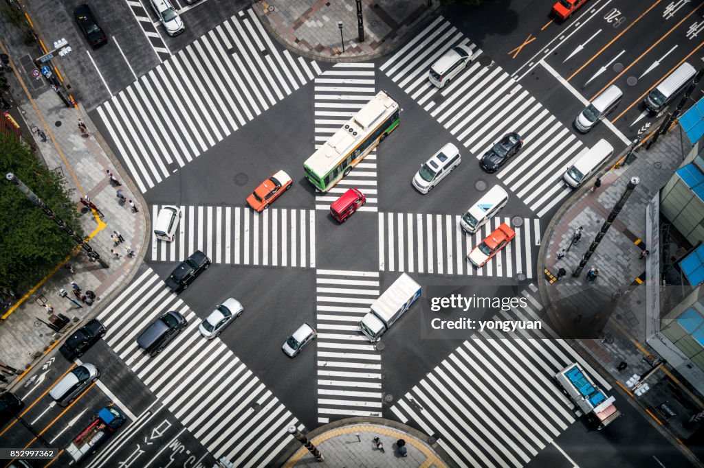 Flygfoto över en korsning i Ginza
