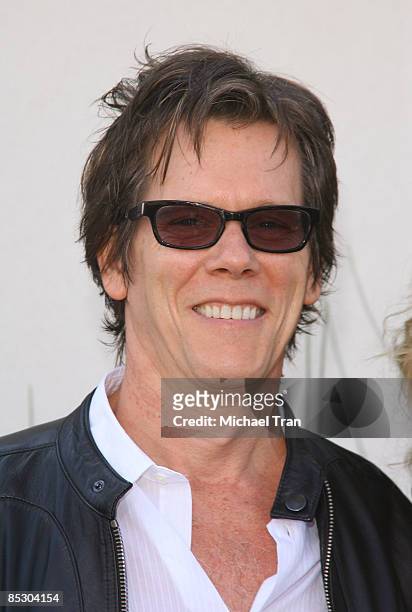 Kevin Bacon arrives to The John Varvatos 7th Annual Stuart House Benefit held at John Varvatos Boutique on March 8, 2009 in West Hollywood,...