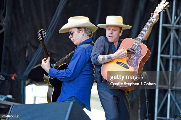 Kiefer Sutherland performs at the inaugural Bourbon & Beyond Festival at Champions Park on September 24, 2017 in Louisville, Kentucky.