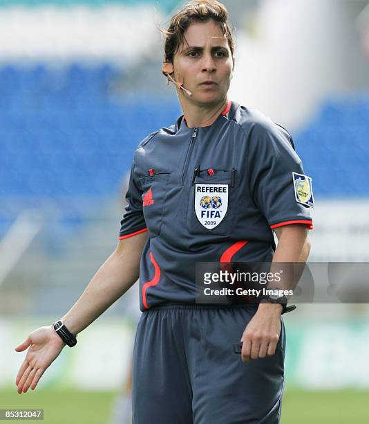 Referee Jacqui Melksham looks on during the Woman Algarve Cup match between Germany and Sweden at the Algarve stadium on March 9, 2009 in Faro,...