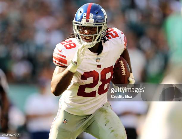 Paul Perkins of the New York Giants carries the ball in the fourth quarter against the Philadelphia Eagles on September 24, 2017 at Lincoln Financial...