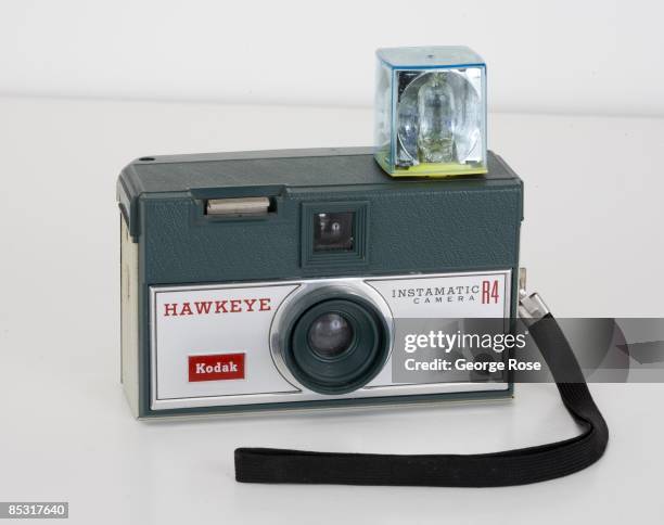 Flash Cube Photos and Premium High Res Pictures - Getty Images