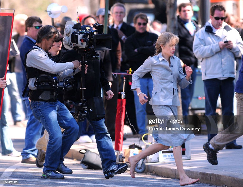On Location for "Salt" in Washington, DC - March 9, 2009
