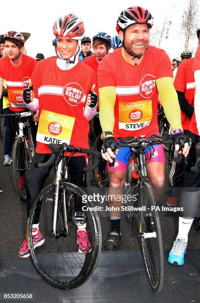 Katie Price and Steve Backshall, line up on their bicycles in a celebrity start for the 25 mile charity bike ride during the Sainsburys Sport Relief...