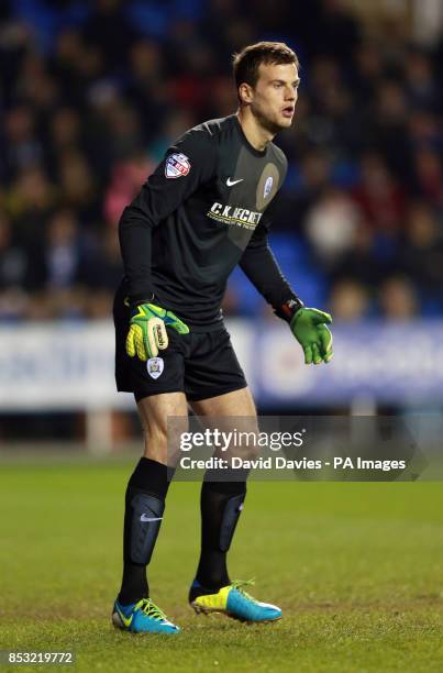 Barnsley goalkeeper Luke Steele during the Sky Bet Championship match at the Madejski Stadium, Reading.