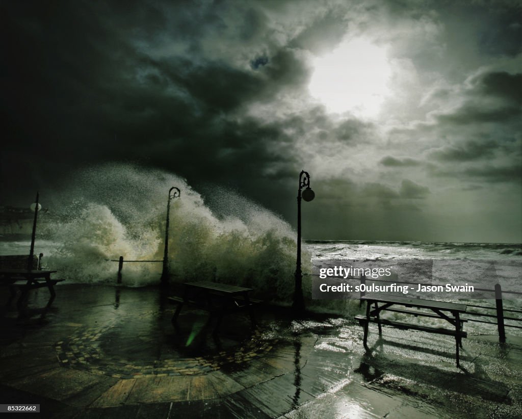 Light waves - Stormy weather