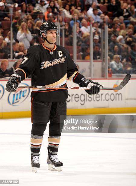 Scott Niedermayer of the Anaheim Ducks waits for a faceoff against the Minnesota Wild during the game on March 8, 2009 at the Honda Center in...