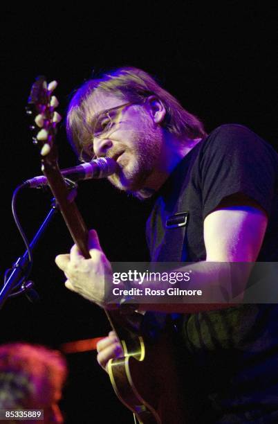 Photo of Norman BLAKE and TEENAGE FANCLUB; Norman Blake performing on stage