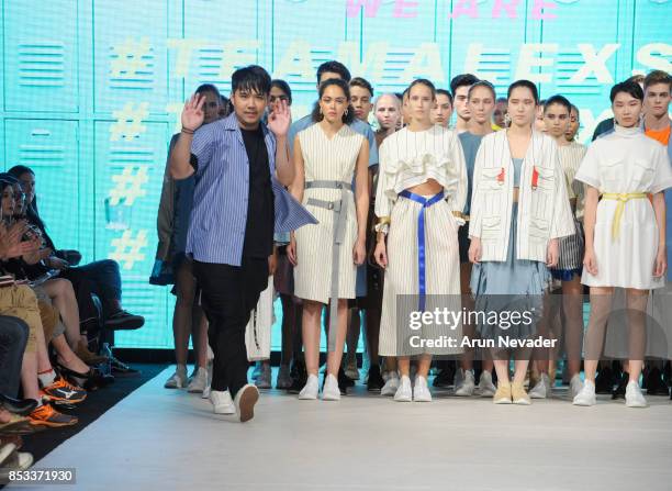 Andrew Yu Alex S Yu Fashion Designer Photos and Premium High Res Pictures - Getty ...