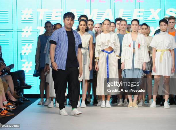 Andrew Yu Alex S Yu Fashion Designer Photos and Premium High Res Pictures - Getty ...