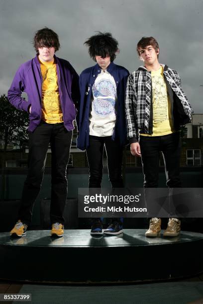 Photo of James RIGHTON and Simon TAYLOR-DAVIS and Jamie REYNOLDS and KLAXONS, L-R: Jamie Reynolds, Simon Taylor-Davis, James Righton - posed, group...