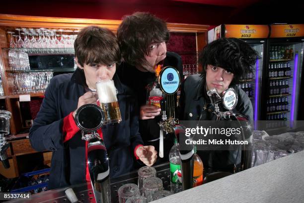 Photo of Simon TAYLOR-DAVIS and James RIGHTON and Jamie REYNOLDS and KLAXONS, L-R: James Righton, Jamie Reynolds, Simon Taylor-Davis - posed, group...