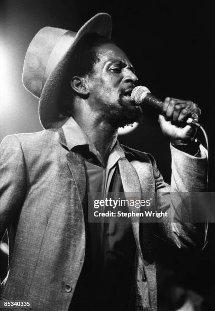 Photo of Gregory ISAACS; Gregory Isaacs performing on stage