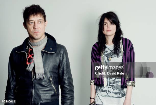 Photo of KILLS and Jamie HINCE and Alison MOSSHART; Posed studio group portrait of Jamie Hince and Alison Mosshart