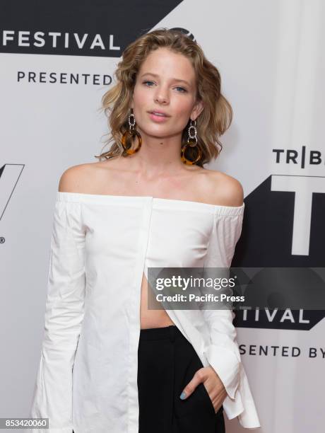 Alison Lanier attends Red Oaks season 3 premiere during Tribeca TV festival at Cinepolis Chelsea.