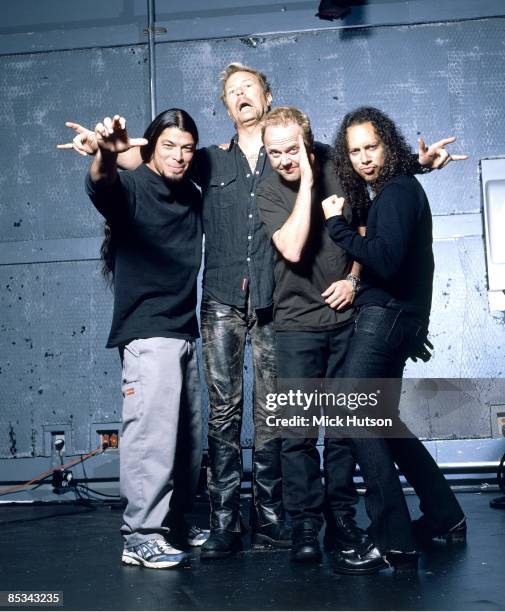 Photo of METALLICA and Kirk HAMMETT and James HETFIELD and Lars ULRICH and Robert TRUJILLO; Robert Trujillo, James Hetfield, Lars Ulrich, Kirk Hammet...