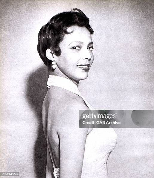 Photo of Dorothy DANDRIDGE; posed, studio News Photo - Getty Images