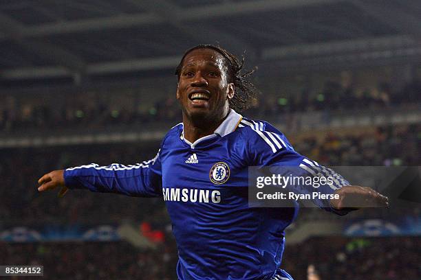 Dorogoba Rigged 2,808 Drogba 2009 Stock Photos, High-Res Pictures, and Images - Getty ...