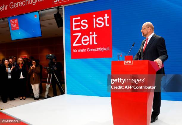 German Labour and Social Minister Andrea Nahles, State Premier of Mecklenburg-Western Pomerania Manuela Schwesig and SPD member Ute Vogt listen to a...