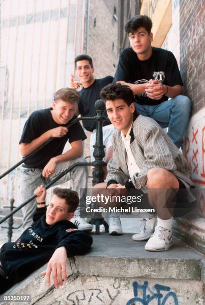 Photo of NEW KIDS ON THE BLOCK and Donnie WAHLBERG and Joey McINTYRE and Danny WOOD and Jonathan KNIGHT and Jordan KNIGHT; Posed group portrait L-R...