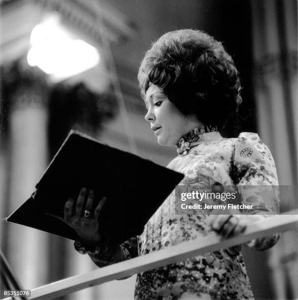 Photo of Sheila ARMSTRONG; On stage at Leeds Town Hall