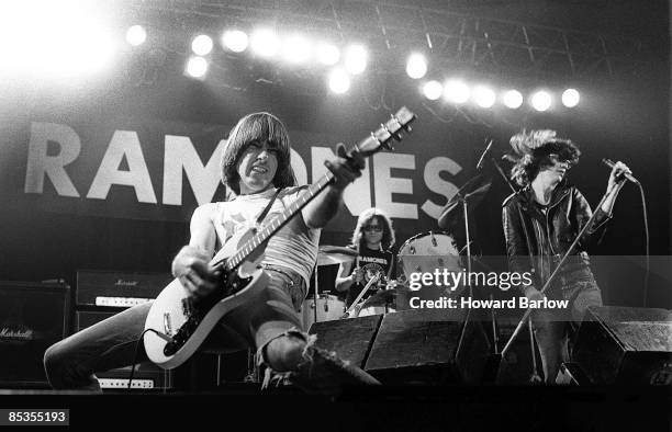 Photo of RAMONES and Johnny RAMONE and Joey RAMONE and Tommy RAMONE, L-R Johnny, Tommy and Joey Ramone performing on stage