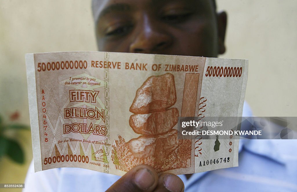ZIMBABWE-ECONOMY-CURRENCY-INFLATION