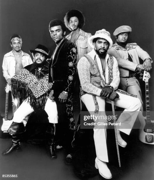 Photo of ISLEY BROTHERS; Ernie, Kelly, Ronald, Chris Jasper, Rudolph and Marvin