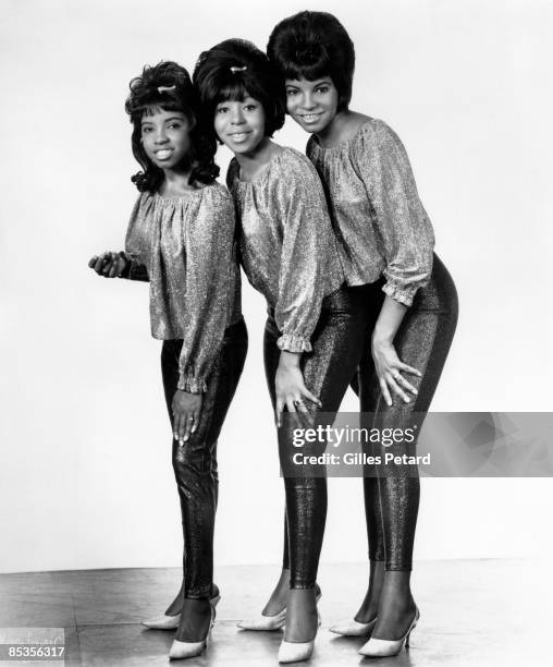 Photo of DIXIE CUPS; Posed studio group portrait