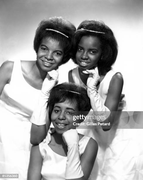 Photo of DIXIE CUPS; Posed studio group portrait