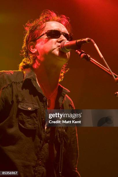 615 Wayne Bush Stock Photos, High-Res Pictures, and Images - Getty Images