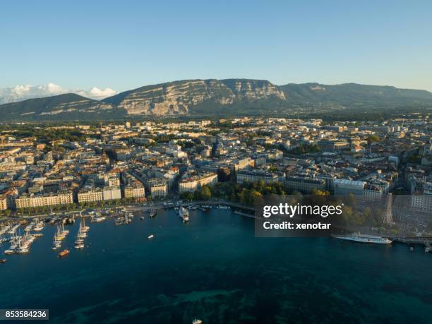 genève stadsgezicht van luchtfoto - xenotar stockfoto's en -beelden