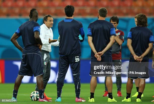 Manager Cesare Prandelli during a training session at the Arena da Amazonia, Manaus.