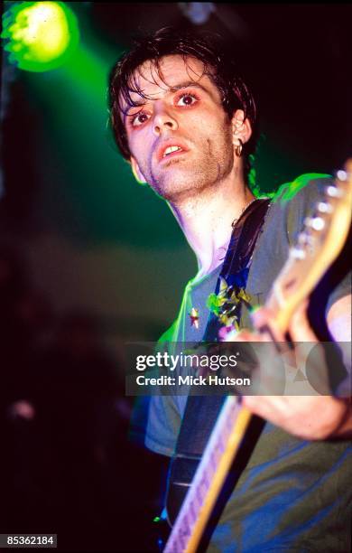 Photo of Richey EDWARDS and MANIC STREET PREACHERS; Richey Edwards performing live onstage