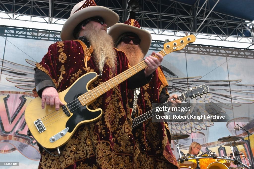 Photo of ZZ TOP and Dusty HILL and Billy GIBBONS